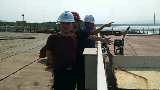 集团公司领导对张公庙澧水特大桥进行节前安全检查
